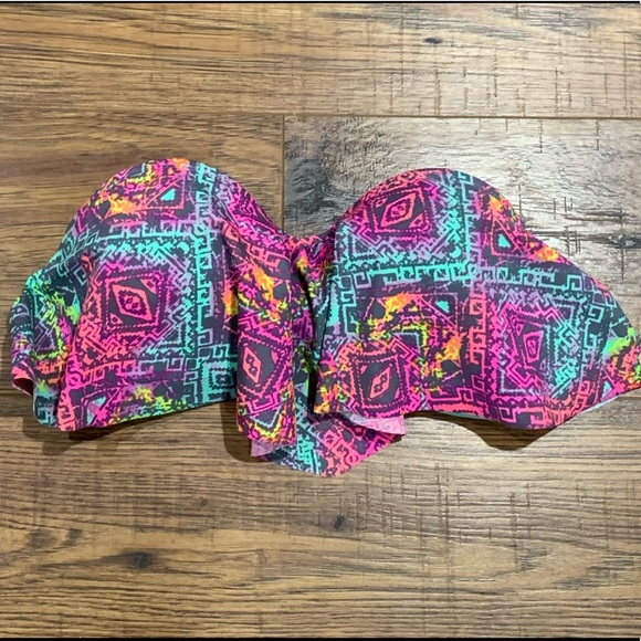 Charlotte Russe Strapless Bikini Top size small - Picture 3 of 5